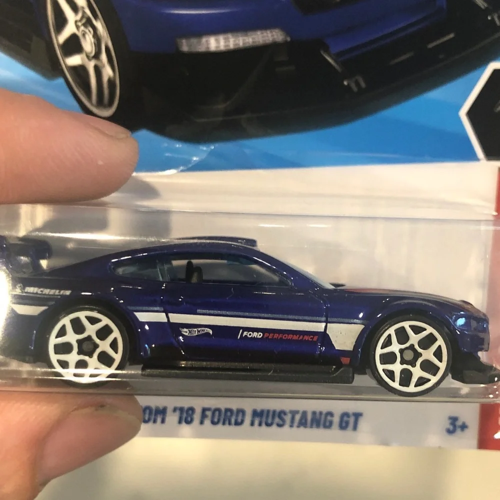 Custom '18 Ford Mustang GT - Blue